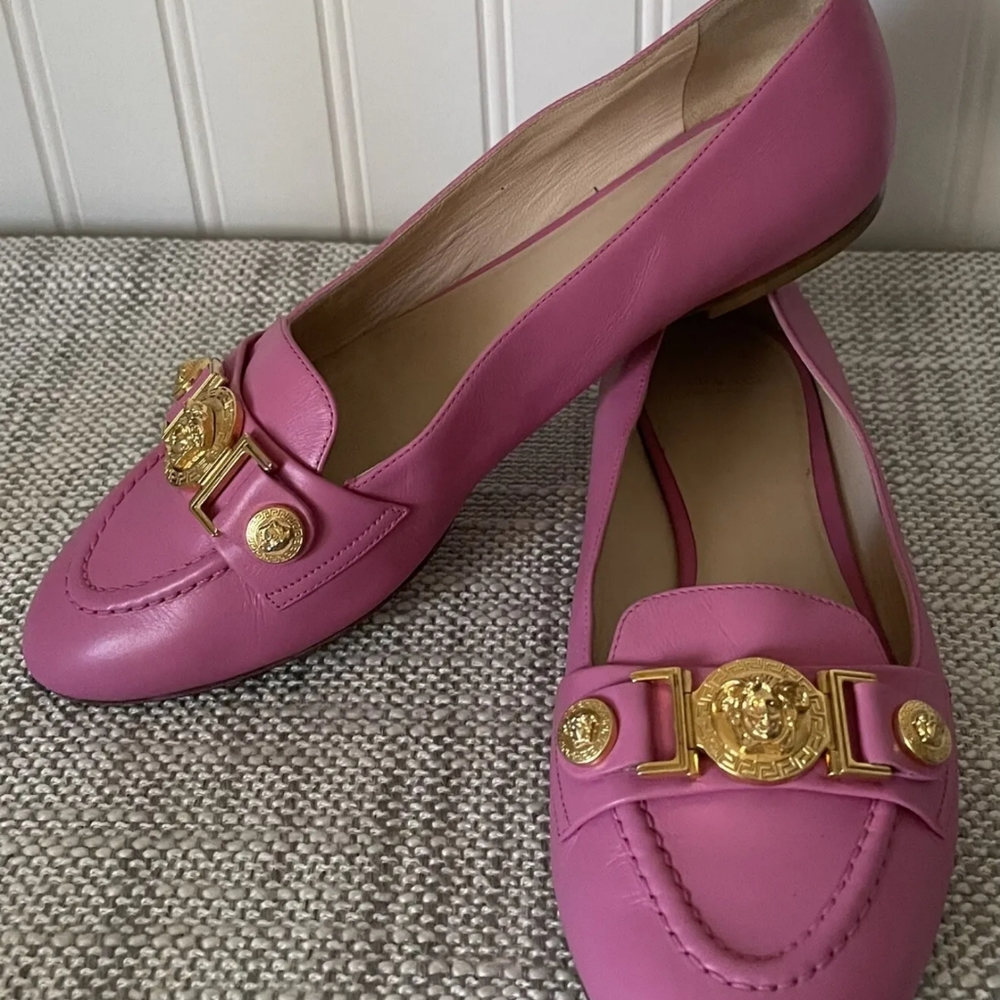 Versace Gold Medusa Head Logo Pink Leather Flats Women Shoes Sz. 38 US 8